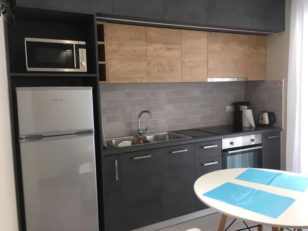 Sofie'S Choice Mytilini Apartment Bagian luar foto