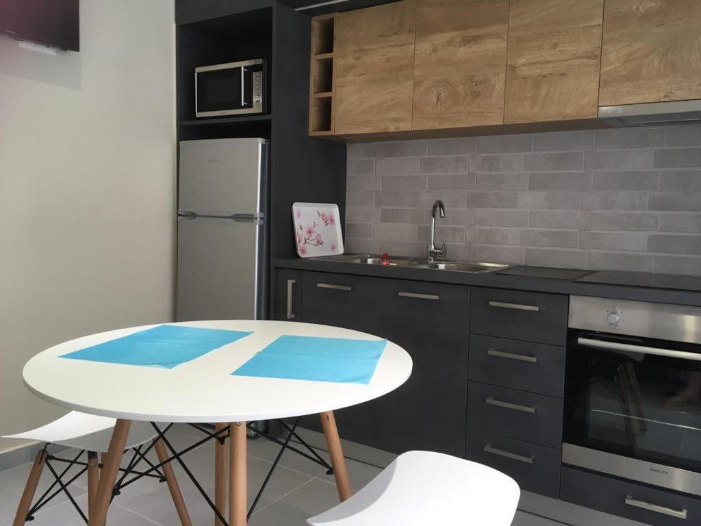 Sofie'S Choice Mytilini Apartment Bagian luar foto